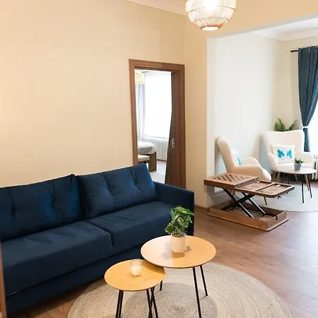 Artistic And Cozy In The Center Of شقة