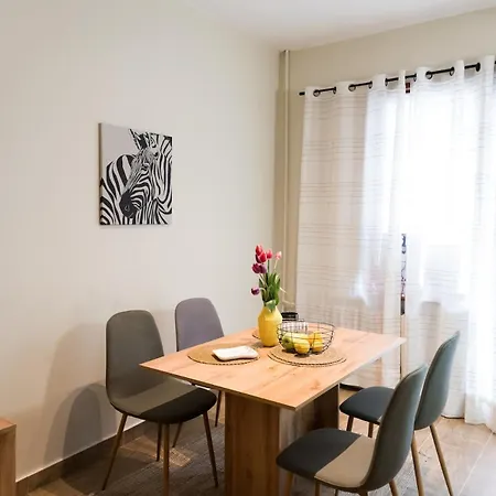 شقة Artistic And Cozy In The Center Of